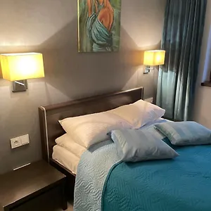 Apartment Good Time Center