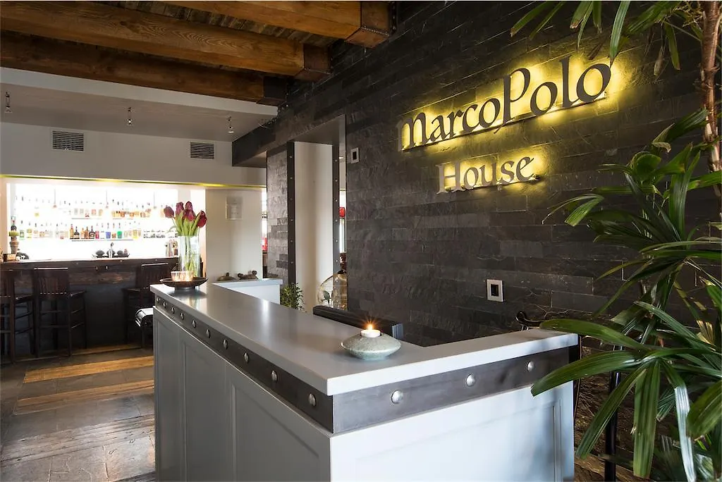Marcopolo House Bed & Breakfast Warsaw Poland